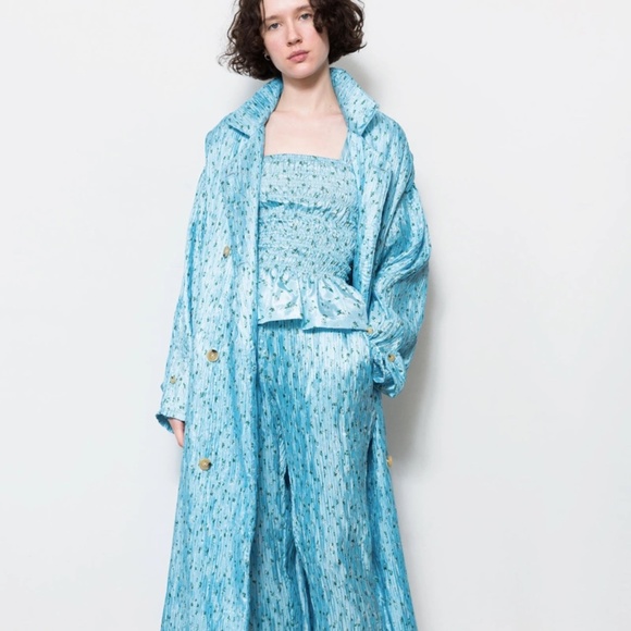 CREATURES OF COMFORT Floral Habotai Oversized Trench - Picture 7 of 7